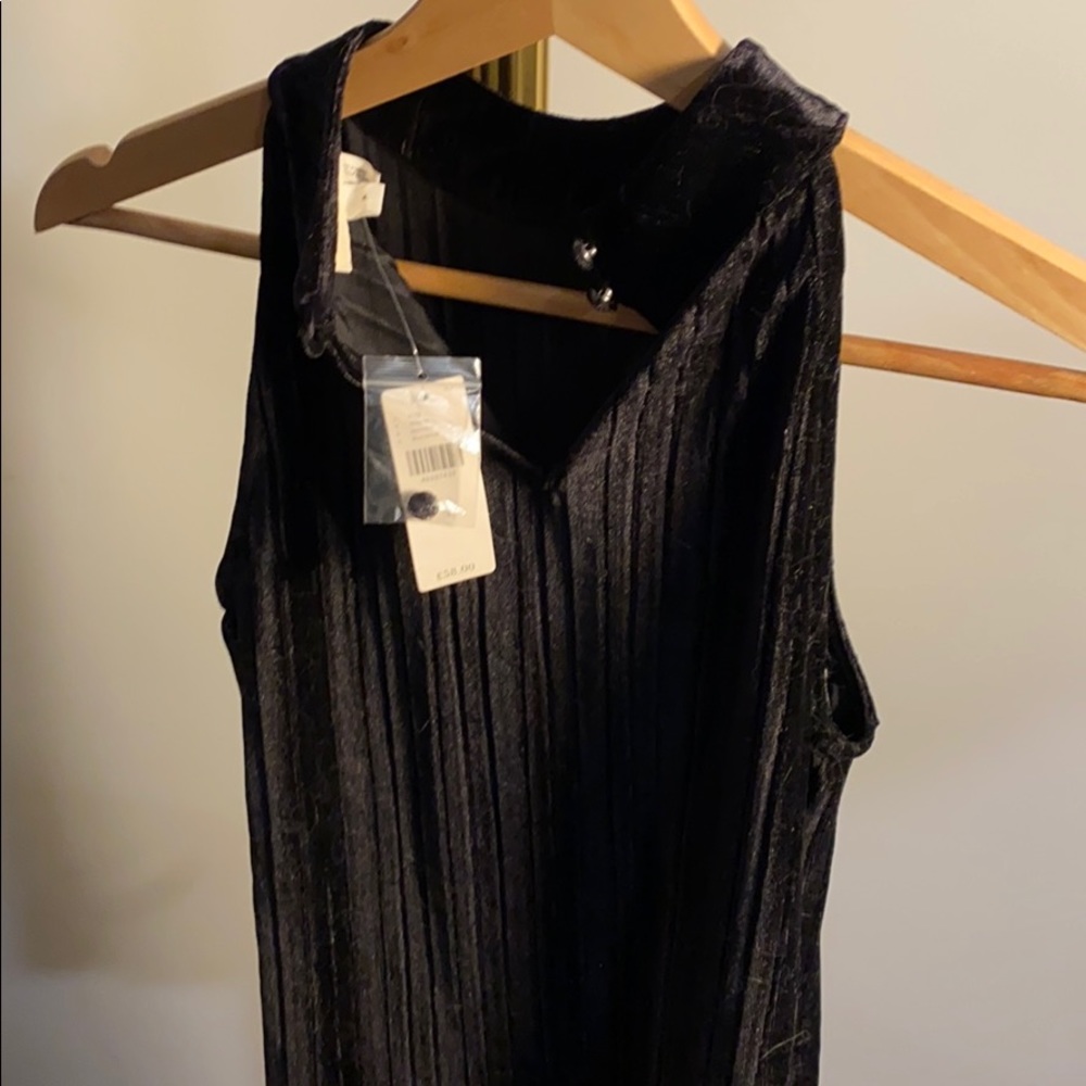 Anthropologie Meadow Rue Black velvet halter top